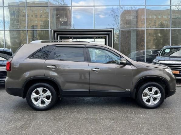 Kia Sorento II Рестайлинг с пробегом 2017 года, цена 1 749 000 рублей, 180540 км, внедорожник, Автокод Объявления