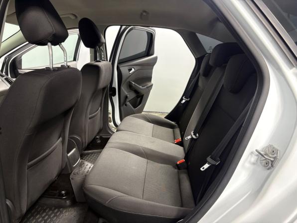 Ford Focus III Рестайлинг с пробегом 2019 года, цена 1 435 000 рублей, 87552 км, седан, Автокод Объявления