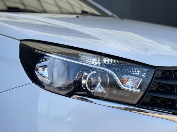 Lada (ВАЗ) Vesta I с пробегом 2020 года, цена 997 000 рублей, 76616 км, седан, Автокод Объявления