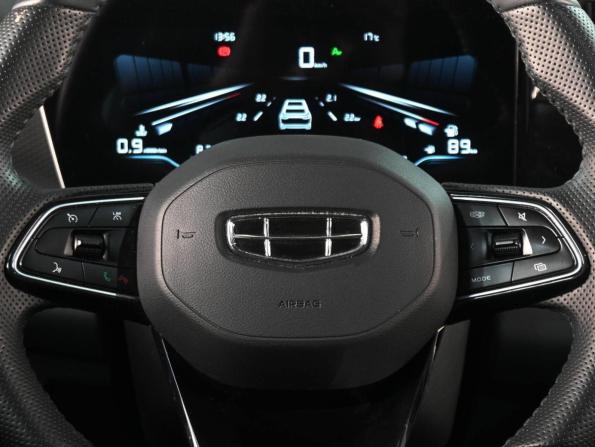 Geely Coolray I Рестайлинг с пробегом 2024 года, цена 2 239 000 рублей, 41600 км, внедорожник, Автокод Объявления