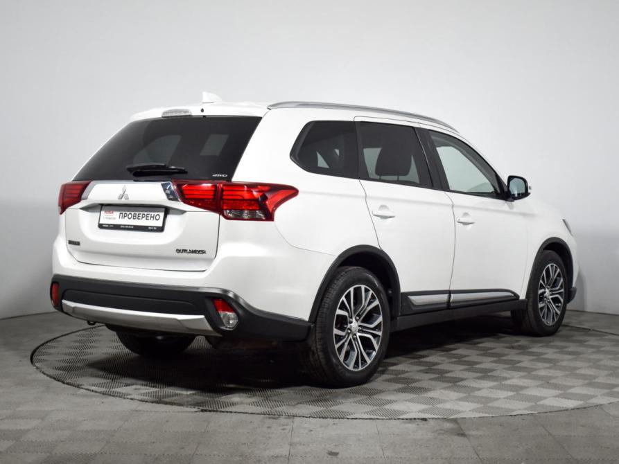 Mitsubishi Outlander III Рестайлинг 2 Санкт-Петербург  - изображение 5