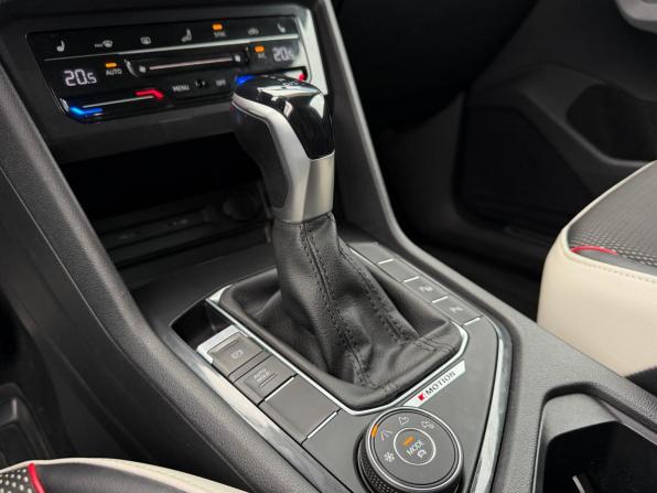 Volkswagen Tiguan II Рестайлинг с пробегом 2021 года, цена 2 985 000 рублей, 98210 км, внедорожник, Автокод Объявления