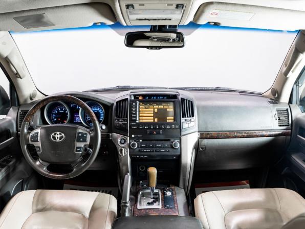 Toyota Land Cruiser 200 Series с пробегом 2011 года, цена 2 945 000 рублей, 277400 км, внедорожник, Автокод Объявления