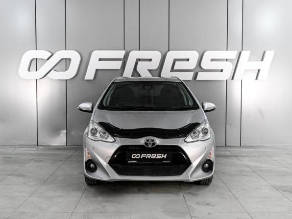 Toyota Aqua I Рестайлинг с пробегом 2017 года, цена 909 000 рублей, 98889 км, хэтчбек, Автокод Объявления