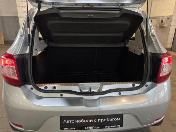 Renault Sandero II с пробегом 2018 года, цена 1 019 000 рублей, 55836 км, хэтчбек, Автокод Объявления