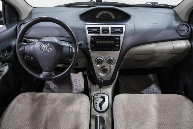 Toyota Yaris II с пробегом 2007 года, цена 599 000 рублей, 244000 км, седан, Автокод Объявления