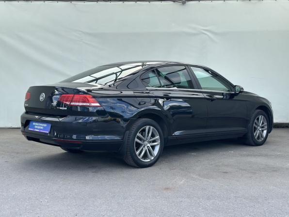 Volkswagen Passat B8 с пробегом 2016 года, цена 1 300 000 рублей, 354436 км, седан, Автокод Объявления
