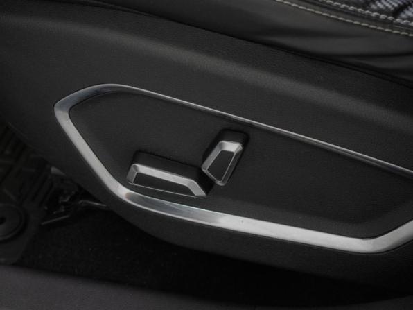 Geely Atlas Pro с пробегом 2023 года, цена 1 990 000 рублей, 39856 км, внедорожник, Автокод Объявления