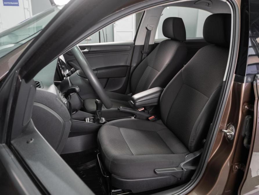 Volkswagen Polo V Рестайлинг Тюмень  - изображение 10
