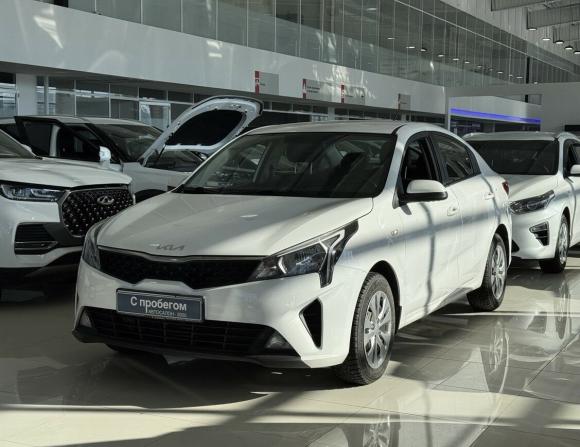 Kia Rio IV Рестайлинг с пробегом 2021 года, цена 1 450 000 рублей, 93435 км, седан, Автокод Объявления