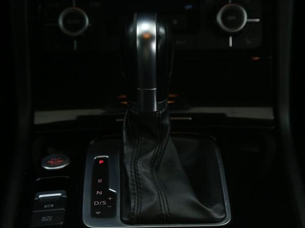 Volkswagen Touareg II с пробегом 2014 года, цена 1 815 000 рублей, 286000 км, внедорожник, Автокод Объявления