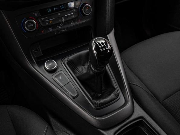 Ford Focus III Рестайлинг с пробегом 2018 года, цена 1 249 000 рублей, 132190 км, седан, Автокод Объявления