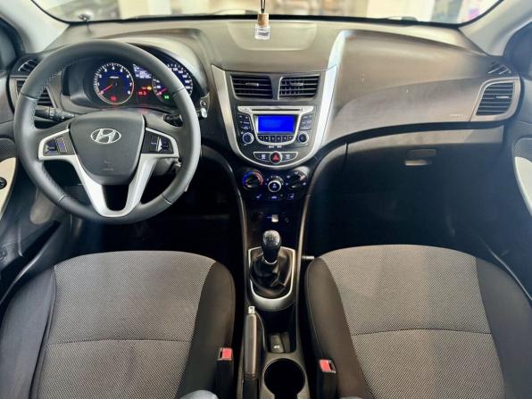 Hyundai Solaris I с пробегом 2012 года, цена 750 000 рублей, 168000 км, седан, Автокод Объявления