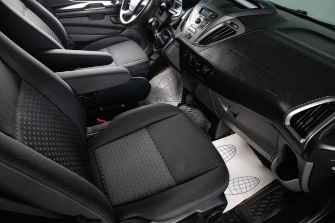 Ford Tourneo Custom I с пробегом 2018 года, цена 3 499 000 рублей, 141972 км, минивэн, Автокод Объявления
