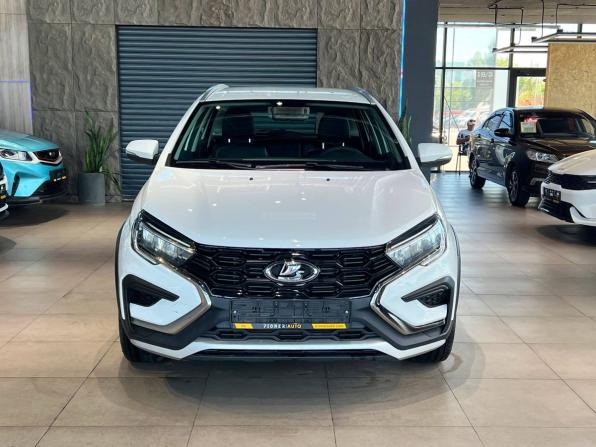 Lada (ВАЗ) Vesta I Рестайлинг (NG) с пробегом 2025 года, цена 1 840 000 рублей, 14898 км, универсал, Автокод Объявления