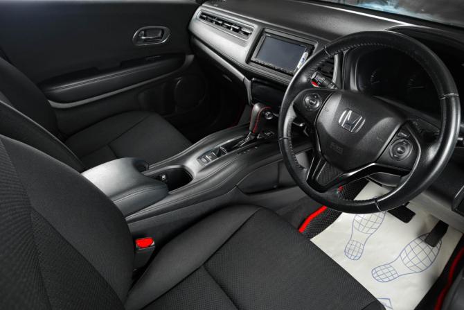 Honda Vezel I с пробегом 2014 года, цена 1 499 000 рублей, 117759 км, внедорожник, Автокод Объявления