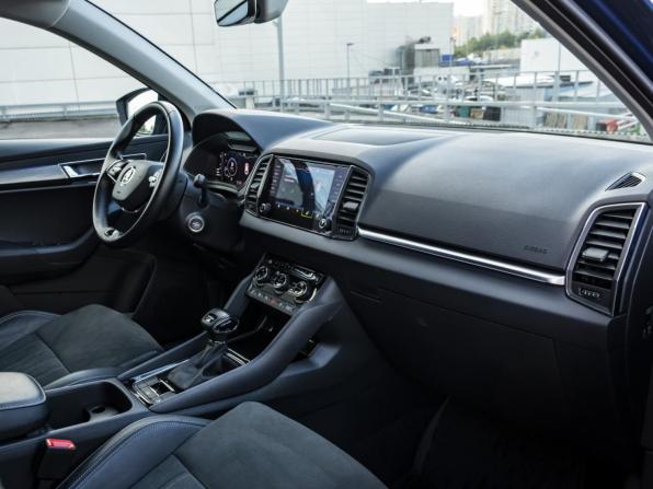 Skoda Karoq I с пробегом 2021 года, цена 2 430 000 рублей, 70006 км, внедорожник, Автокод Объявления