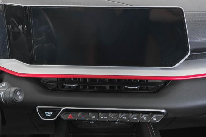 Geely Coolray I Рестайлинг с пробегом 2024 года, цена 2 329 000 рублей, 17000 км, внедорожник, Автокод Объявления