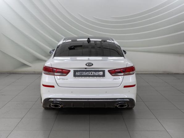 Kia Optima IV Рестайлинг с пробегом 2018 года, цена 1 918 000 рублей, 161489 км, седан, Автокод Объявления