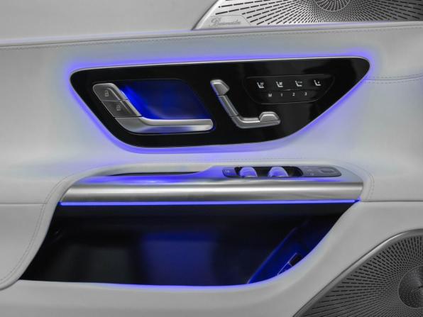 Новый Mercedes-Benz Maybach SL 2025 года, цена 35 900 000 рублей, родстер, Автокод Объявления