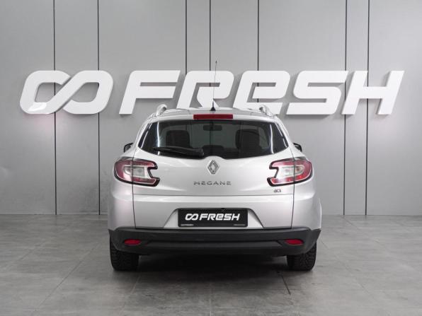 Renault Megane III с пробегом 2009 года, цена 569 000 рублей, 242304 км, универсал, Автокод Объявления