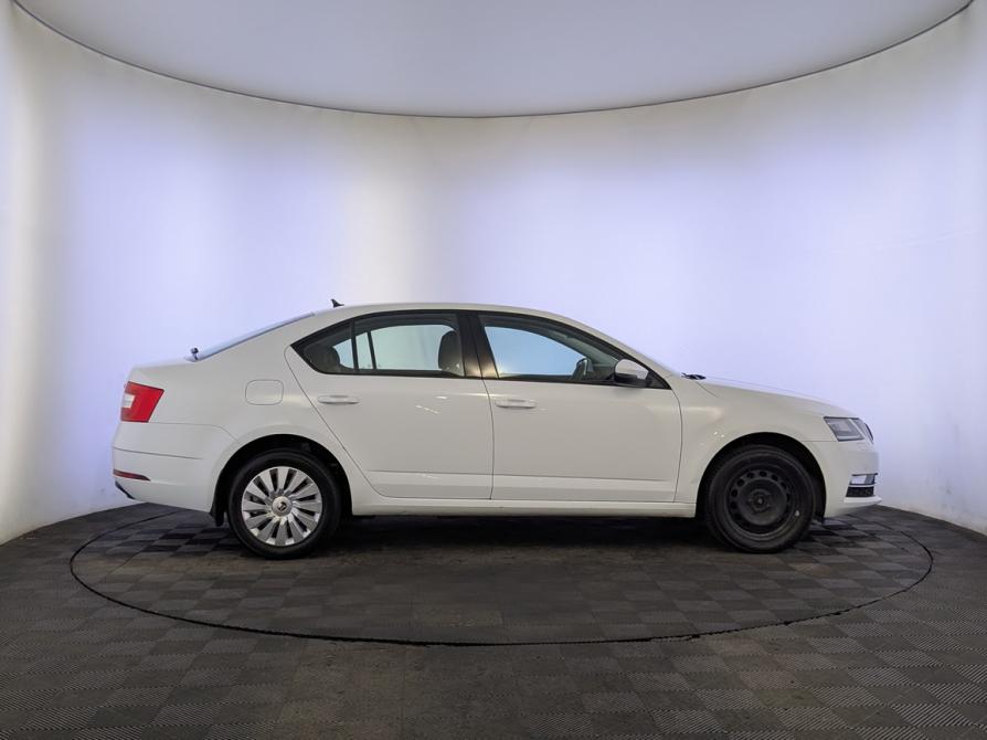 Skoda Octavia III (A7) Рестайлинг Москва  - изображение 4