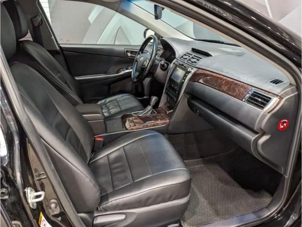 Toyota Camry VII (XV50) Рестайлинг 2 с пробегом 2018 года, цена 2 195 000 рублей, 157000 км, седан, Автокод Объявления