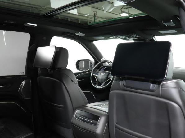 Cadillac Escalade V с пробегом 2021 года, цена 11 700 000 рублей, 27945 км, внедорожник, Автокод Объявления