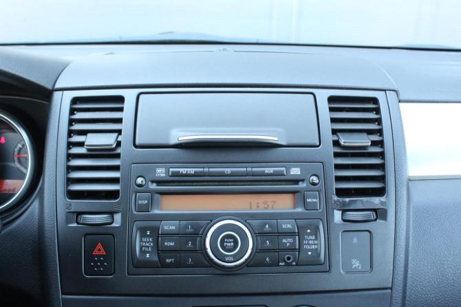 Nissan Tiida I Рестайлинг с пробегом 2011 года, цена 795 000 рублей, 113320 км, хэтчбек, Автокод Объявления