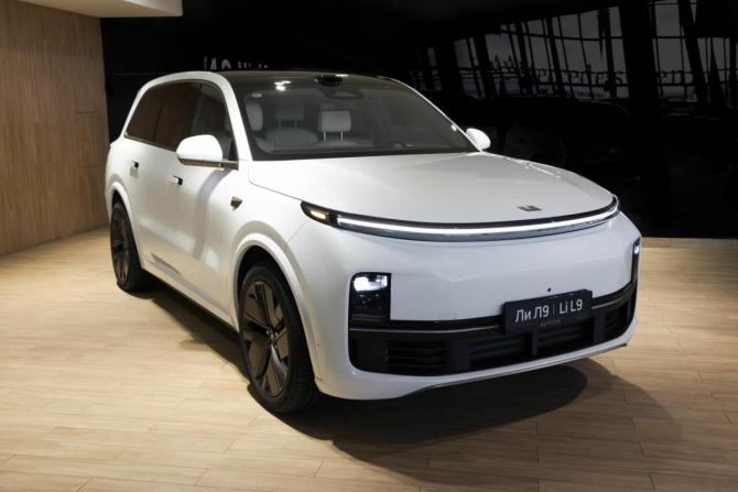 Новый Li Auto (Lixiang) L9 I Рестайлинг 2025 года, цена 12 228 695 рублей, внедорожник, Автокод Объявления