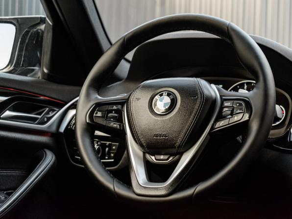 BMW 5 серии VII (G30/G31/G38) с пробегом 2019 года, цена 3 450 000 рублей, 127956 км, седан, Автокод Объявления