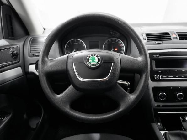Skoda Octavia II (A5) Рестайлинг с пробегом 2012 года, цена 780 000 рублей, 161300 км, лифтбек, Автокод Объявления