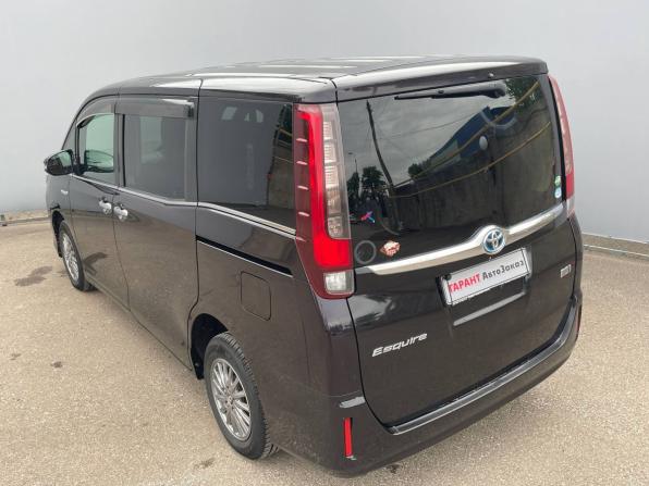 Toyota Esquire I с пробегом 2015 года, цена 1 850 000 рублей, 167697 км, минивэн, Автокод Объявления