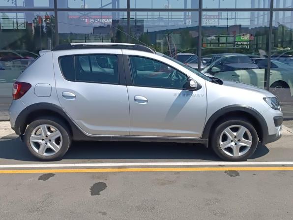 Renault Sandero II с пробегом 2017 года, цена 930 000 рублей, 138378 км, хэтчбек, Автокод Объявления
