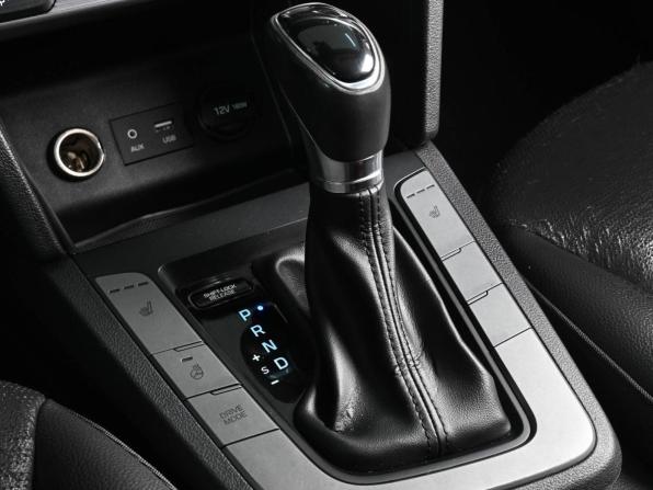 Hyundai Avante VI Рестайлинг с пробегом 2019 года, цена 1 590 000 рублей, 130054 км, седан, Автокод Объявления