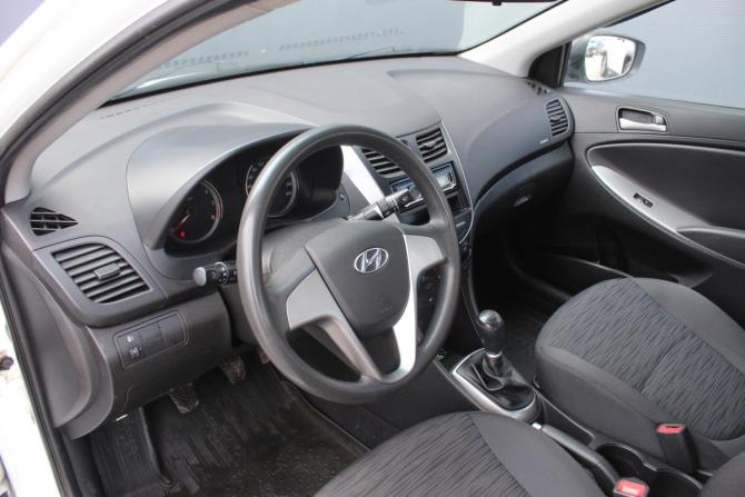 Hyundai Solaris I Рестайлинг с пробегом 2016 года, цена 995 000 рублей, 93550 км, седан, Автокод Объявления