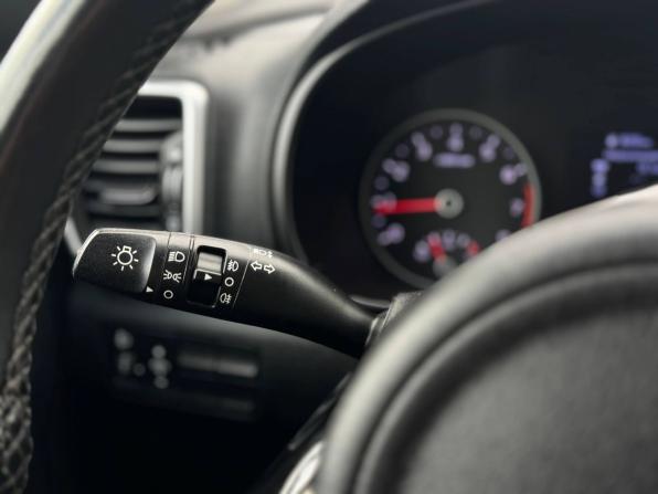 Kia Sportage IV Рестайлинг с пробегом 2018 года, цена 1 859 000 рублей, 101056 км, внедорожник, Автокод Объявления