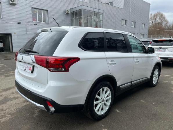 Mitsubishi Outlander III Рестайлинг 2 с пробегом 2015 года, цена 1 290 000 рублей, 137000 км, внедорожник, Автокод Объявления