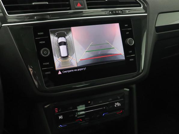 Volkswagen Tiguan II Рестайлинг с пробегом 2021 года, цена 3 150 000 рублей, 95809 км, внедорожник, Автокод Объявления