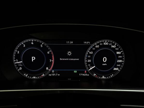 Volkswagen Tiguan II с пробегом 2017 года, цена 2 090 000 рублей, 171623 км, внедорожник, Автокод Объявления