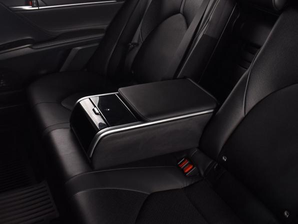 Toyota Camry VIII (XV70) Рестайлинг с пробегом 2021 года, цена 2 994 995 рублей, 172549 км, седан, Автокод Объявления