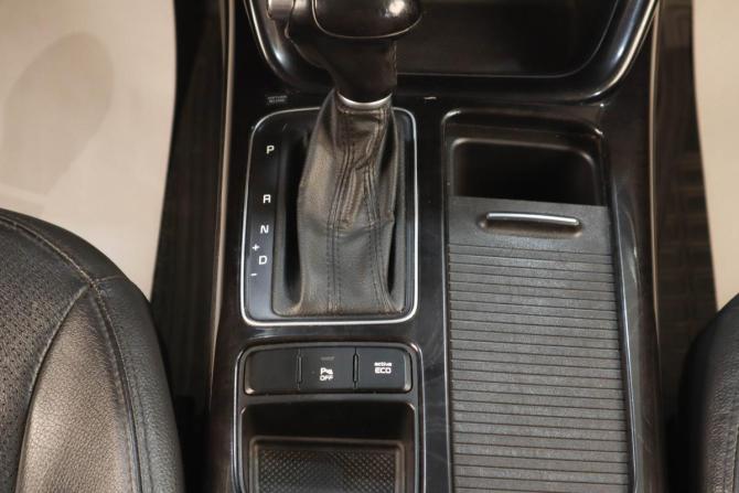 Kia Sorento II Рестайлинг с пробегом 2012 года, цена 1 649 000 рублей, 199068 км, внедорожник, Автокод Объявления
