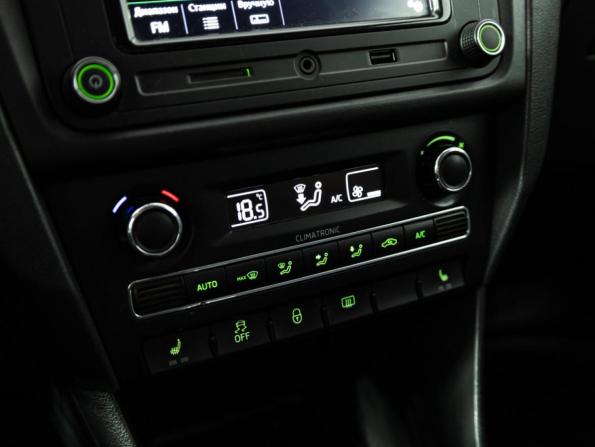 Skoda Rapid I с пробегом 2014 года, цена 849 585 рублей, 216478 км, лифтбек, Автокод Объявления