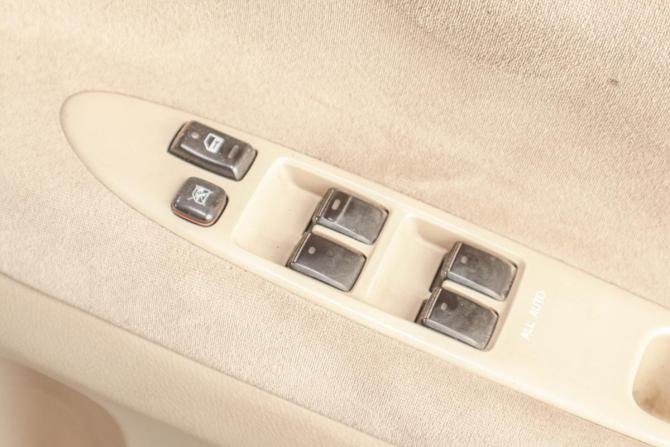 Toyota Ipsum II (M20) Рестайлинг с пробегом 2009 года, цена 1 059 000 рублей, 255000 км, компактвэн, Автокод Объявления