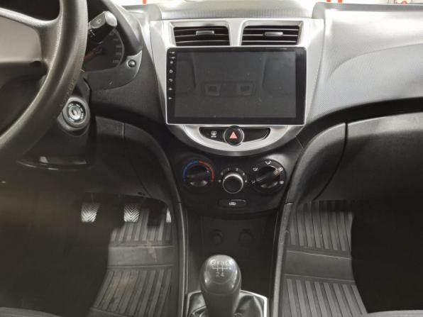 Hyundai Solaris I Рестайлинг с пробегом 2015 года, цена 879 000 рублей, 75178 км, седан, Автокод Объявления