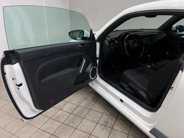 Volkswagen Beetle II (A5) с пробегом 2013 года, цена 1 269 000 рублей, 155464 км, хэтчбек, Автокод Объявления