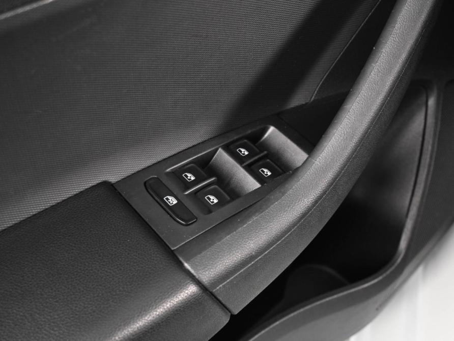 Volkswagen Polo VI Ростов-на-Дону  - изображение 16