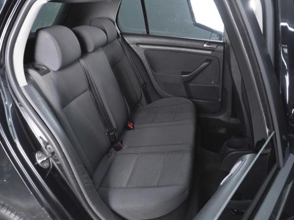 Volkswagen Golf V с пробегом 2005 года, цена 420 000 рублей, 330371 км, хэтчбек, Автокод Объявления