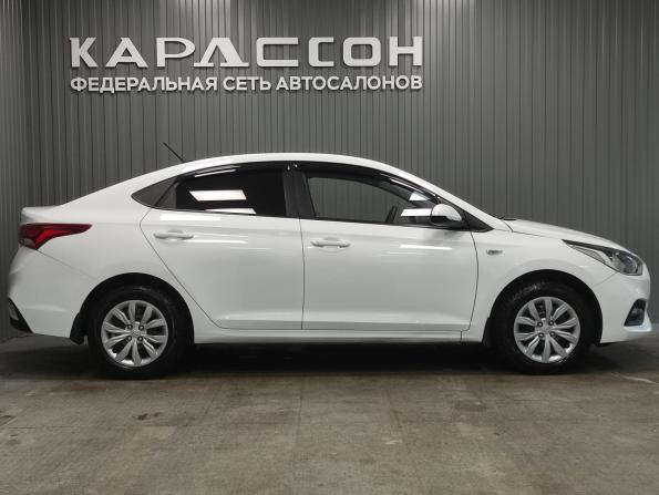 Hyundai Solaris II с пробегом 2017 года, цена 870 000 рублей, 192608 км, седан, Автокод Объявления