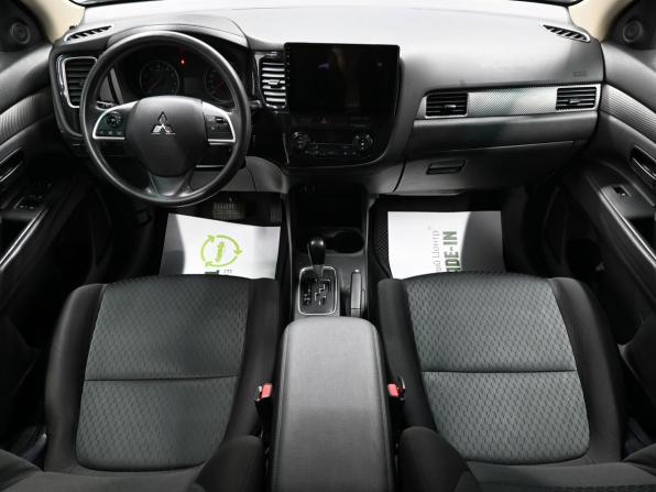 Mitsubishi Outlander III Рестайлинг 2 с пробегом 2015 года, цена 1 395 000 рублей, 249303 км, внедорожник, Автокод Объявления